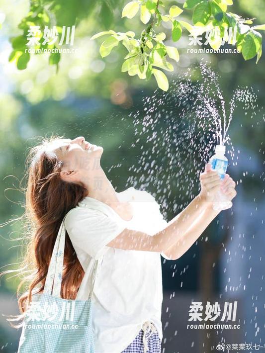 51.com 吃瓜子不如直接上www.51.com首页,基本都是惊喜!