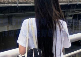 51吃瓜官网：一条神秘线路，传说中谁能吃到最甜的瓜？