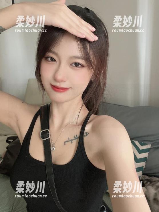 在51吃瓜的首页，今天的热门似乎有点“过火”，有点让我无路可退的感觉。