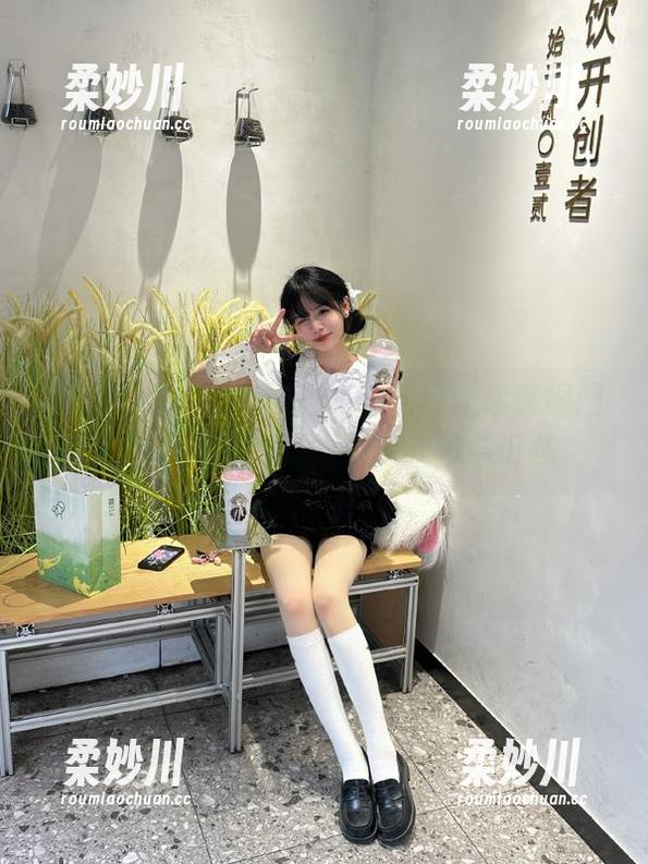 91吃瓜 安卓神器!91吃瓜让你掌握网红们的黑料与内幕,别说我没告诉你!
