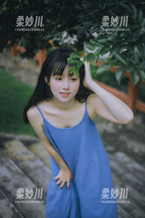 91吃瓜中心导航，带你穿越瓜田，八卦无处不在！