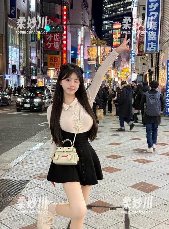 hlw.bet，又一个关于‘永久’的荒诞剧，本来想看瓜，没想到变成了腹肌展示会！