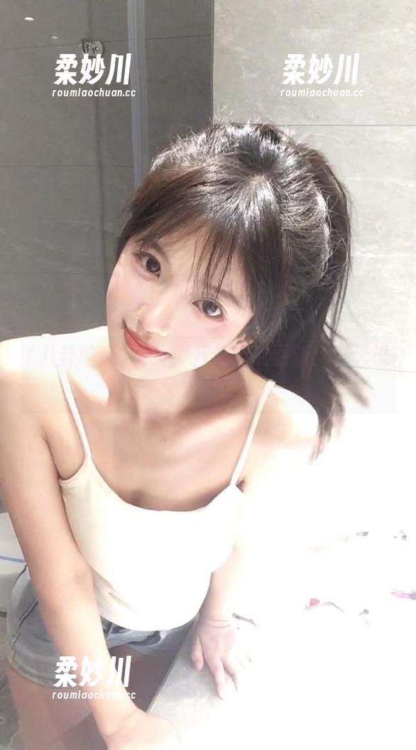 突发！八卦吃瓜更新：今天谁又发糖了？