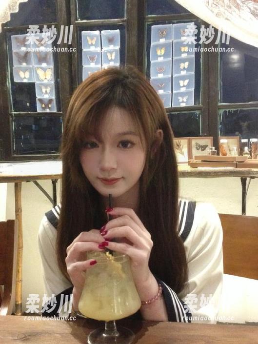 别思考，跳下去！下载冲哥黑料正能量，踏上吃瓜无限旅程！