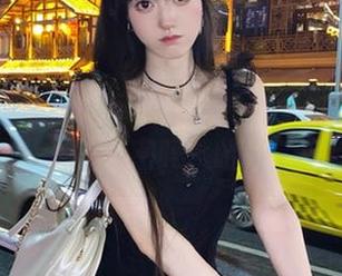 吃瓜不打烊发布:你能猜到这位明星背后的秘密吗?哈哈,真有趣!