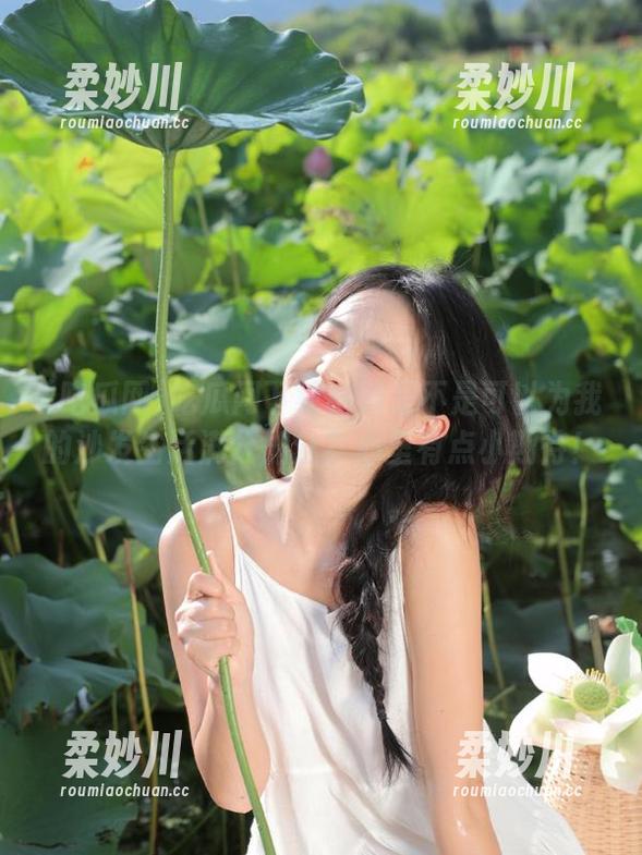 吃瓜网下载链接是不是可以为我的沙发生活满分加分？心里有点小期待！