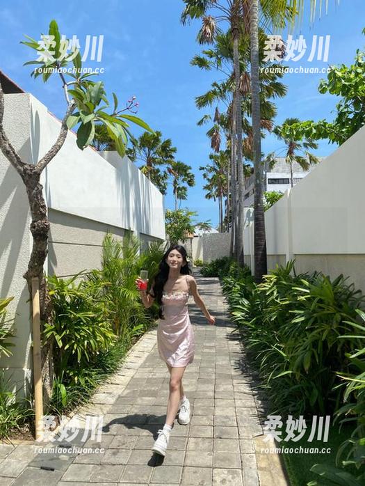 吃瓜网站 吃瓜网站的放飞自我:找到不同维度的热门话题“链接”,敢来试试吗?