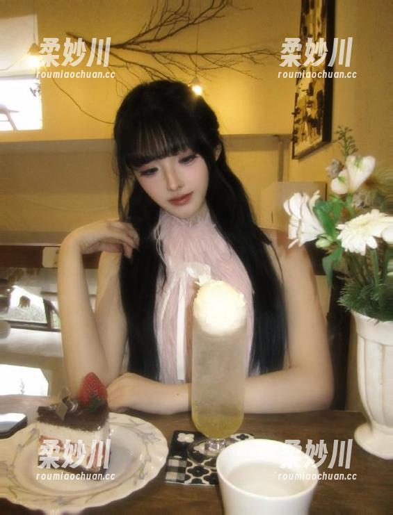 黑料吃瓜网鉴秘：地址公开让你一键追踪热点大瓜，惊喜又惊吓！